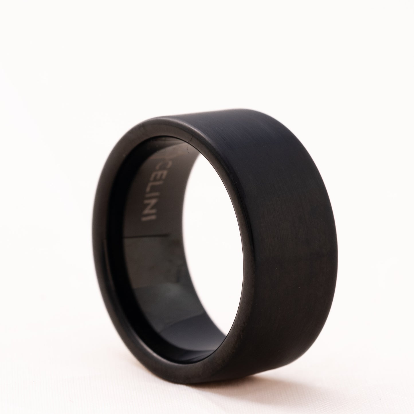 ANILLO TUNGSTENO NEGRO CEPILLADO. NOCHE ETERNA