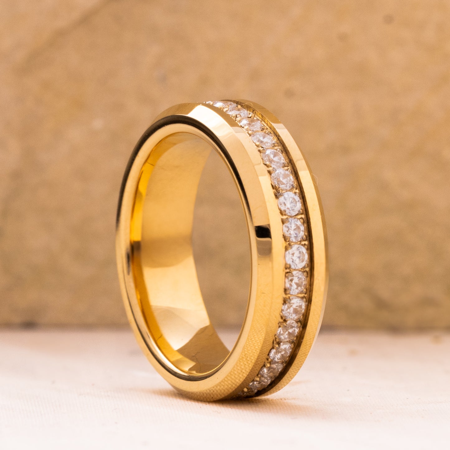 ANILLO TUNGSTENO GOLD Y BRILLANTES. AURUM