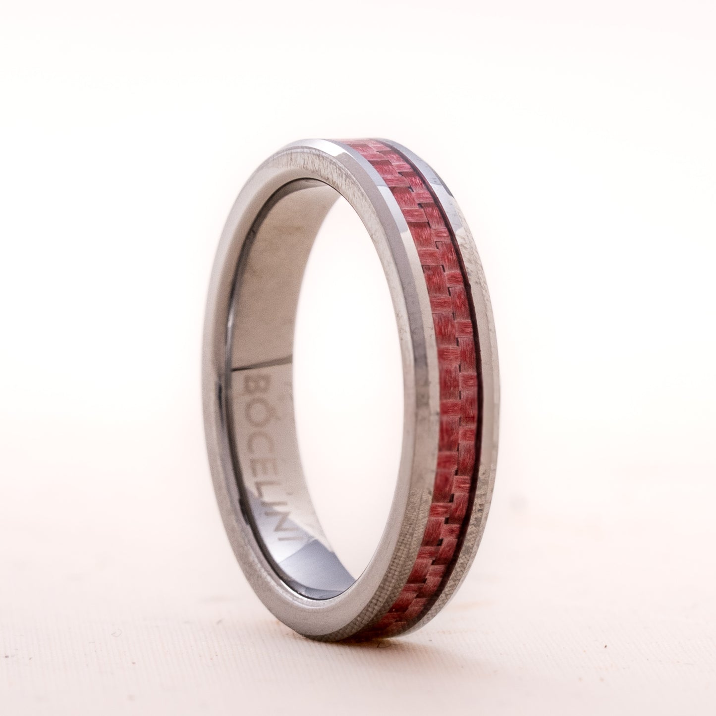 ANILLO TUNGSTENO Y FIBRA. RED LINE