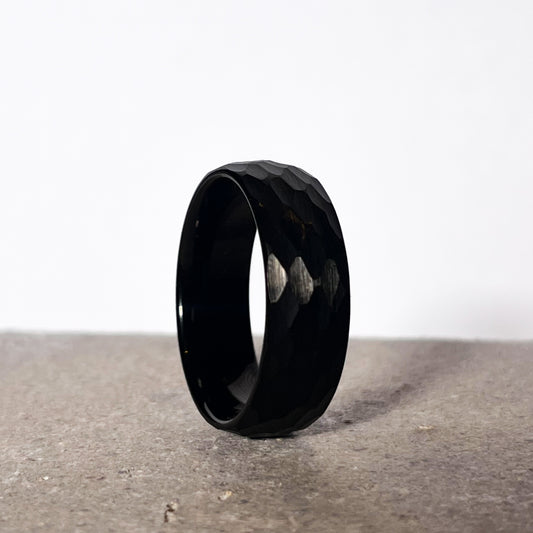 ANILLO TUNGSTENO. BLACK ALPHA