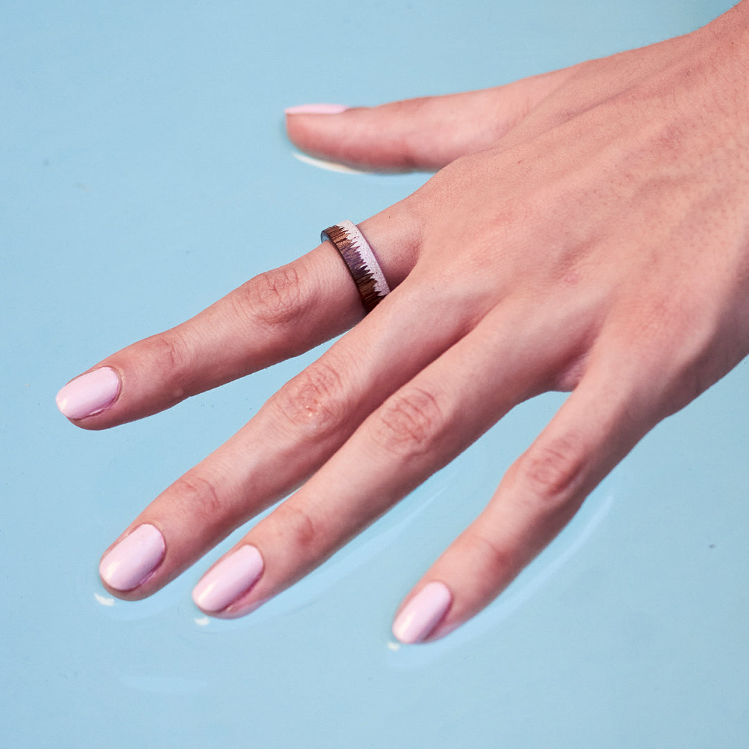 ANILLO RUSTIC EN CONCRETO, LAPACHO Y TITANIO