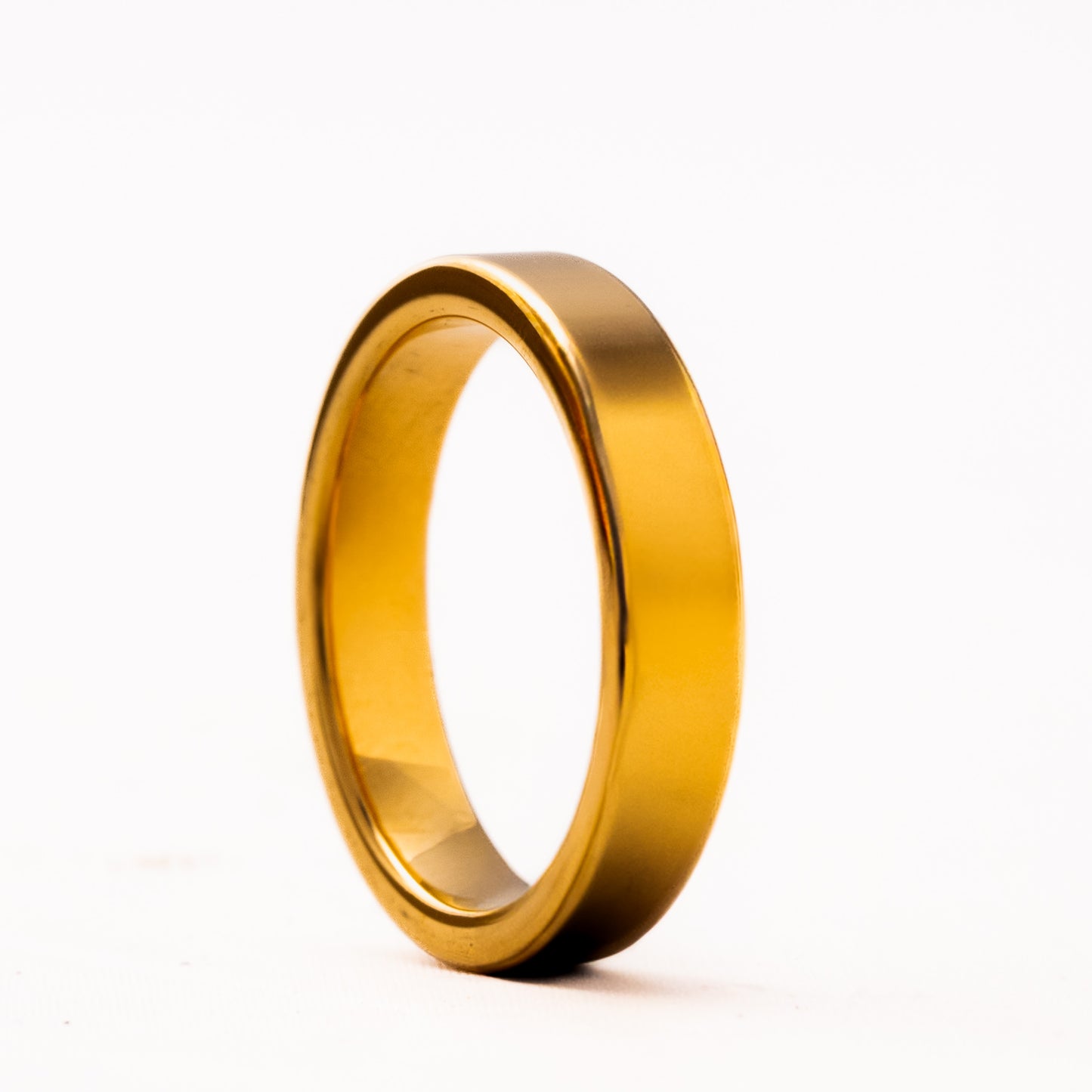 ANILLO TUNGSTENO. GOLD RADIANT