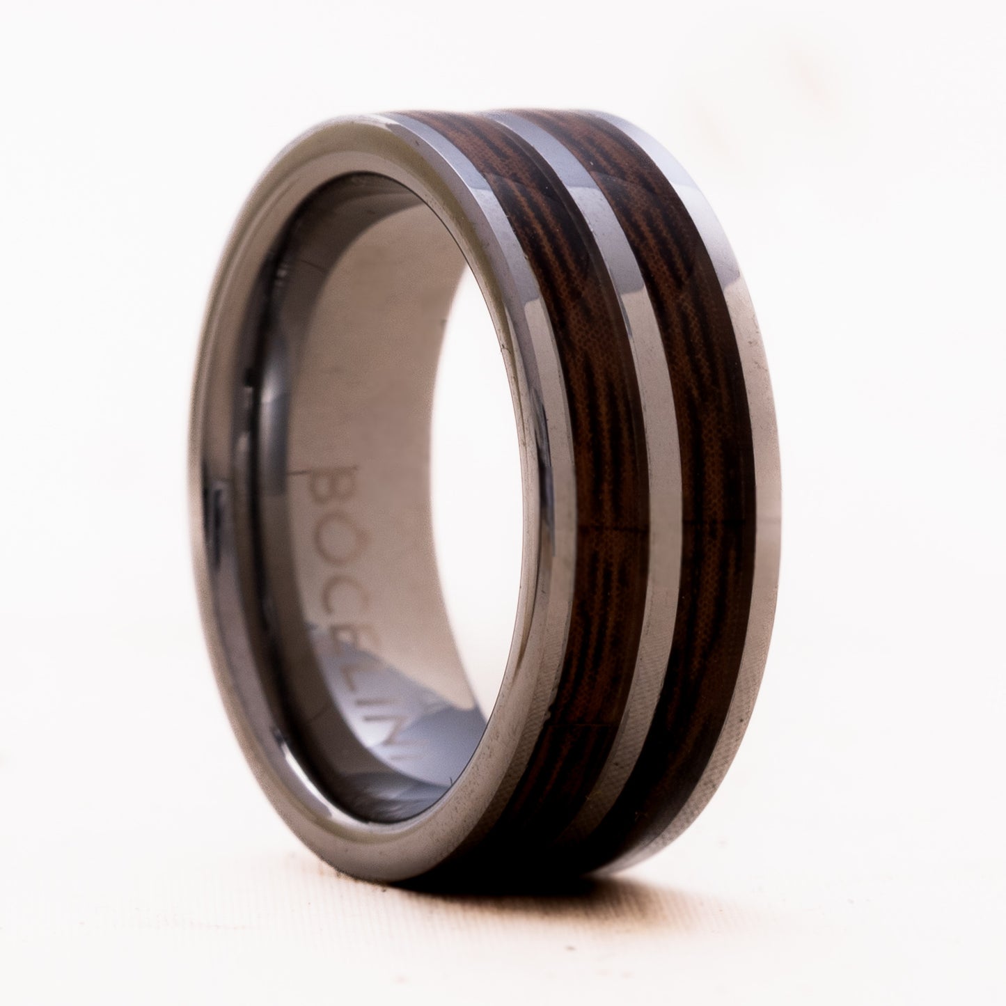 ANILLO TUNGSTENO. WOOD PLATE